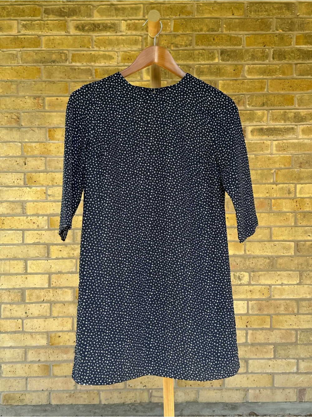 Banana Republic Navy & White 3/4 Sleeve Shift Dress